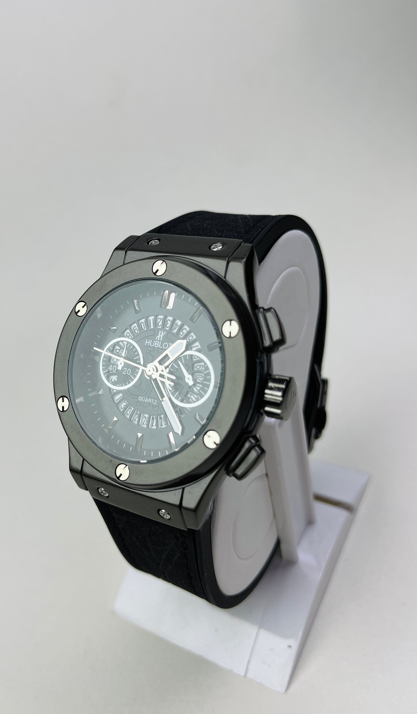 HUBLOT CLASSIC MEN'S WATCH