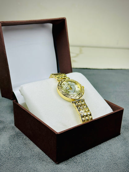 WOMEN LUXURY WATCH | HEART SHAPED DIAL