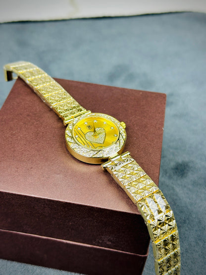 WOMEN LUXURY WATCH | HEART SHAPED DIAL