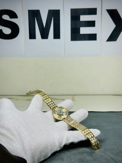 WOMEN LUXURY WATCH | HEART SHAPED DIAL
