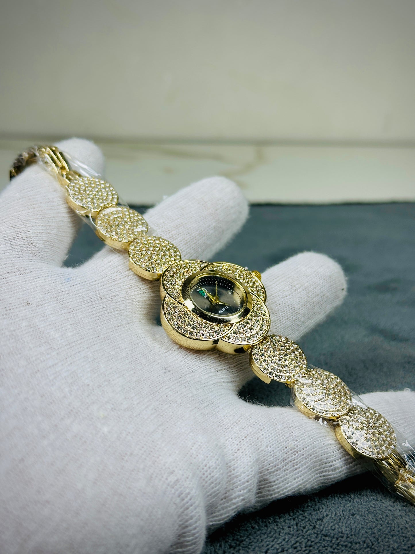 MODERN SLIM | DIAMOND WATCH